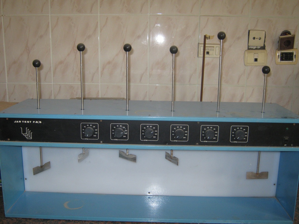 Coagulation flocculation tester