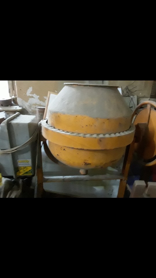 Concrete mixer