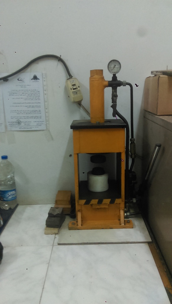 Hydraulic press