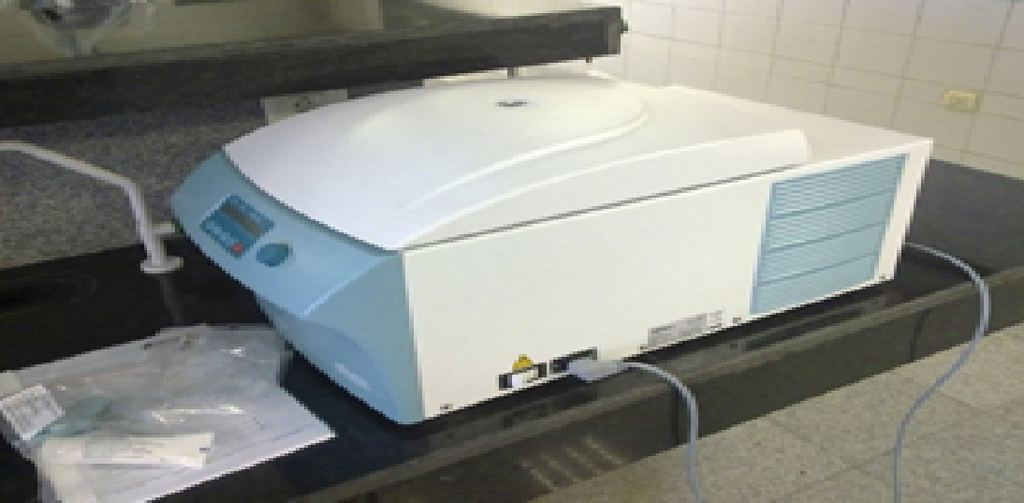 Cooling microcentrifuge