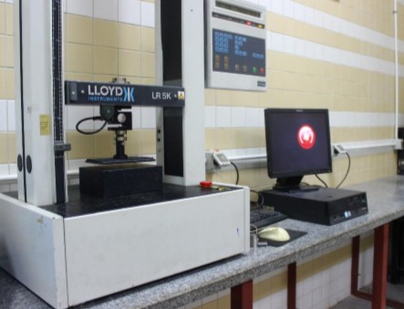 (instron universal testing machine) universal testing machine lloyd lr 5 k