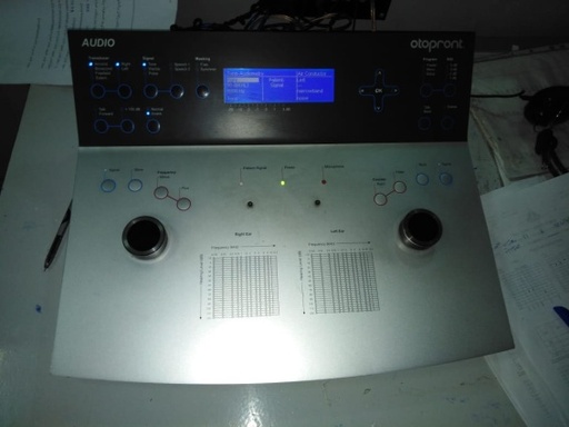 2 channels audiometer